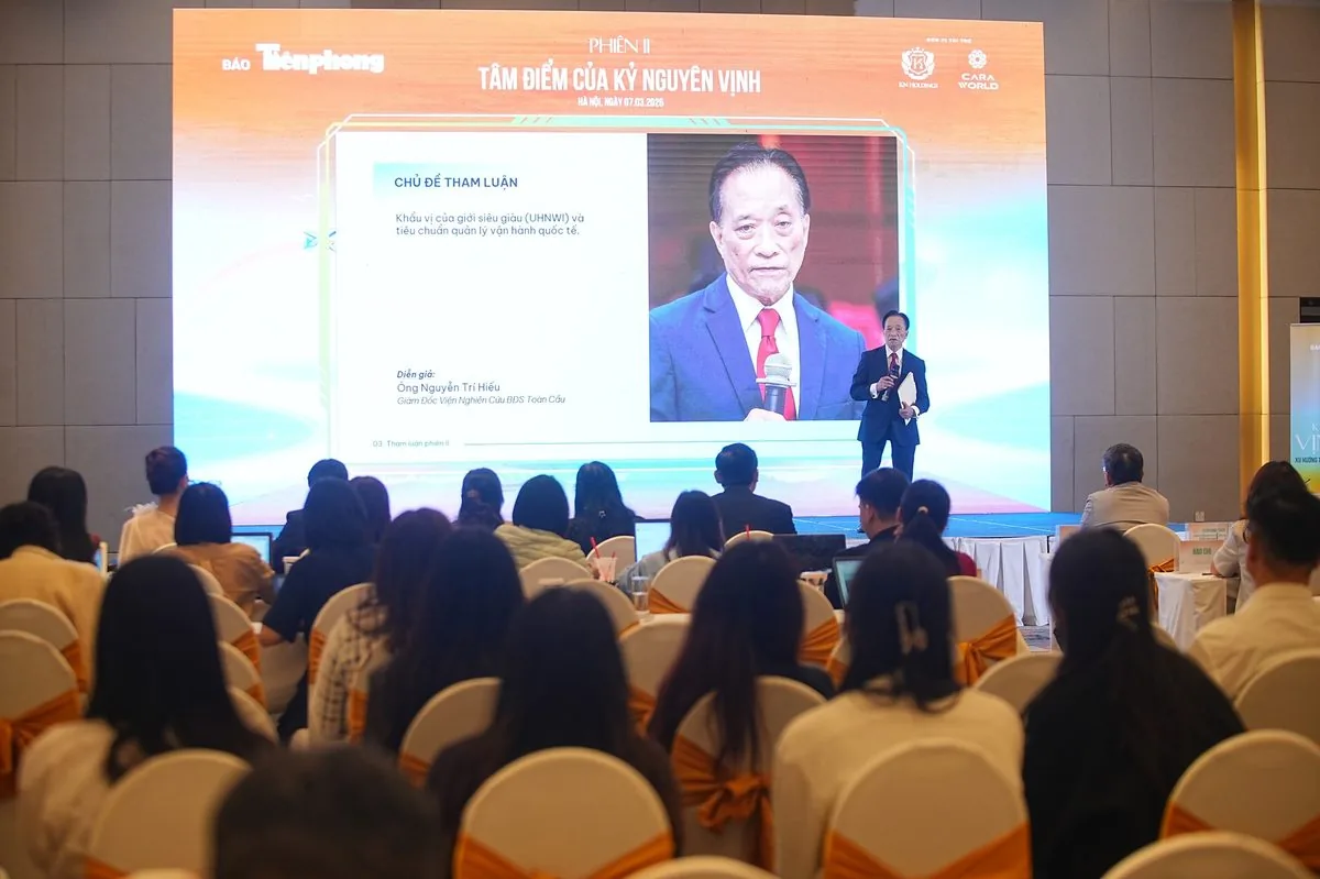 Diễn giả trình bày tại Phiên II Tâm Điểm Của Kỷ Nguyên Vịnh hội thảo Báo Tiền Phong ngày 7 tháng 3 năm 2026 Diễn giả trình bày tại Phiên II Tâm Điểm Của Kỷ Nguyên Vịnh hội thảo Báo Tiền Phong ngày 7 tháng 3 năm 2026