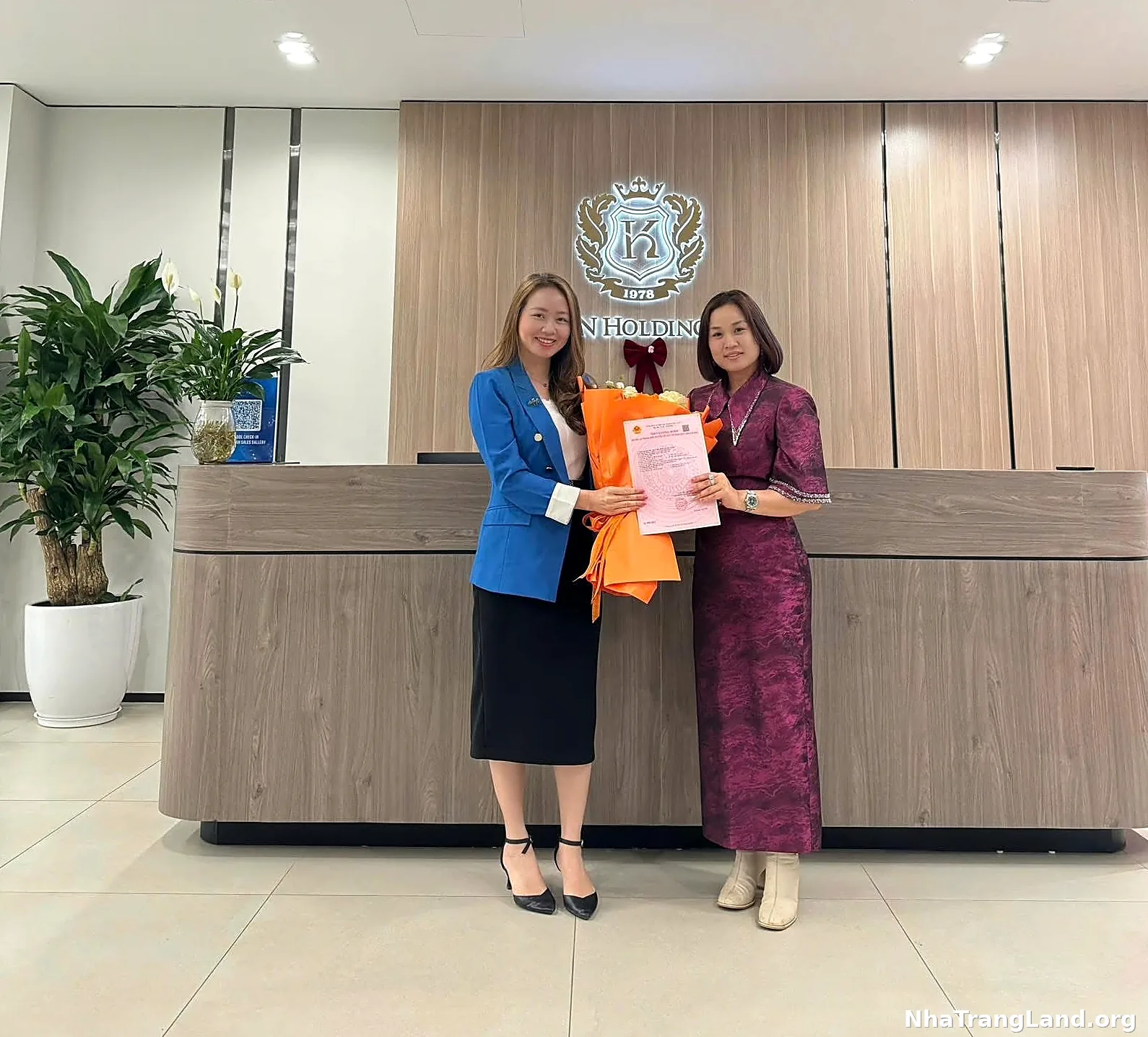 Lễ trao sổ hồng Para Sol KN Holdings