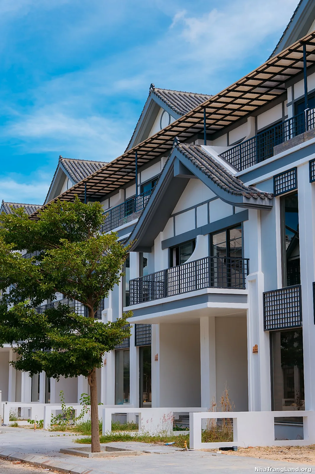 Dãy liền kề Nikko Park cây xanh perspective